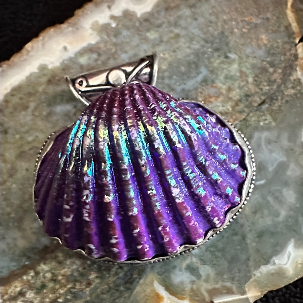 Hand Crafted RAINBOW TITANIUM SHELL Iridescent Purple Pendant Necklace 1.4’ inch